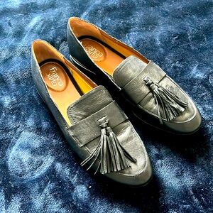 Franco Sarto women’s size 10 black tassel dress shoes, never worn